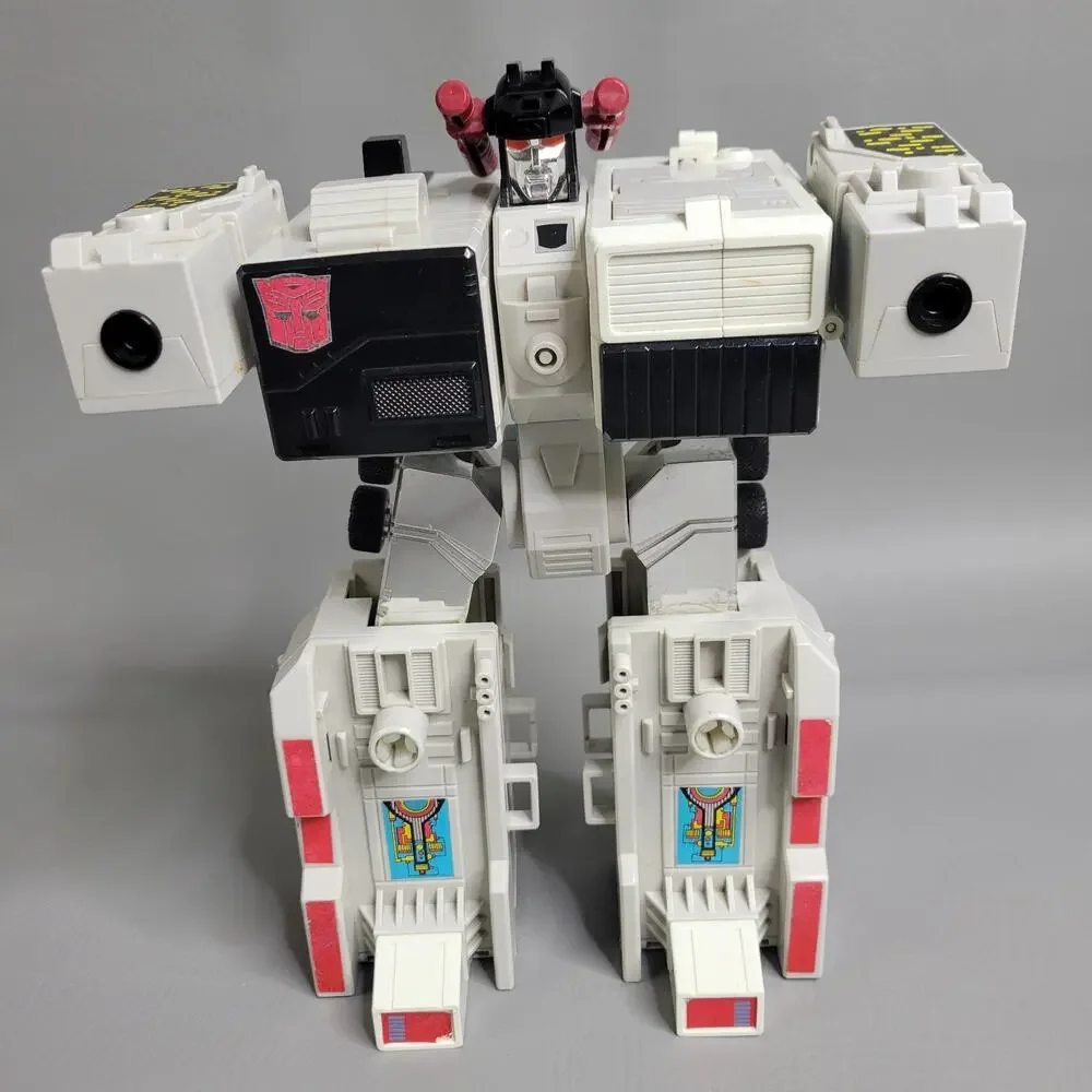 Vintage g1 transformers metroplex Hasbro Takara action figure 1985 NOT COMPLETE
